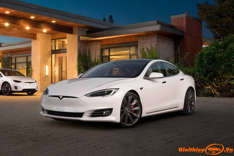 dau-xe-Tesla-Model-S-2020-gioithieuxe-vn