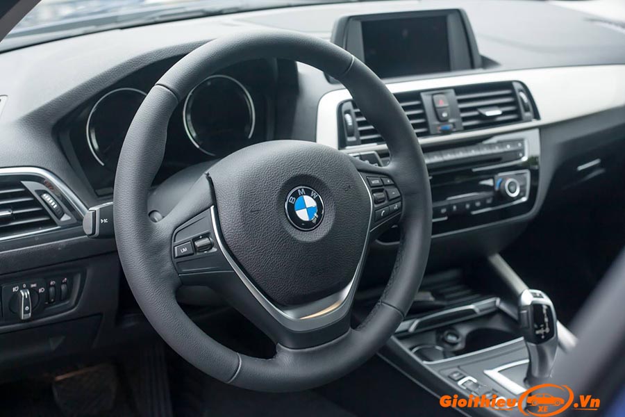 volang-xe-bmw-118i-2019