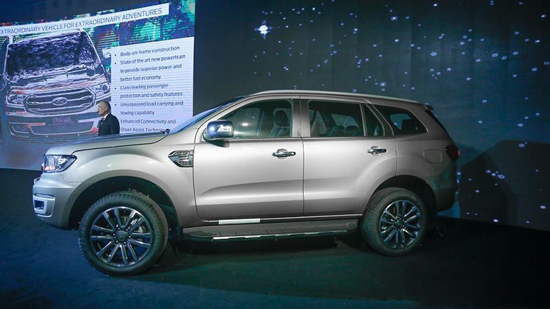 than-xe-ford-everest-titanium-2019