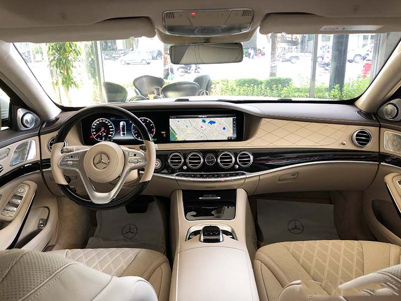 noi-that-xe-mercedes-s450-luxury-2019
