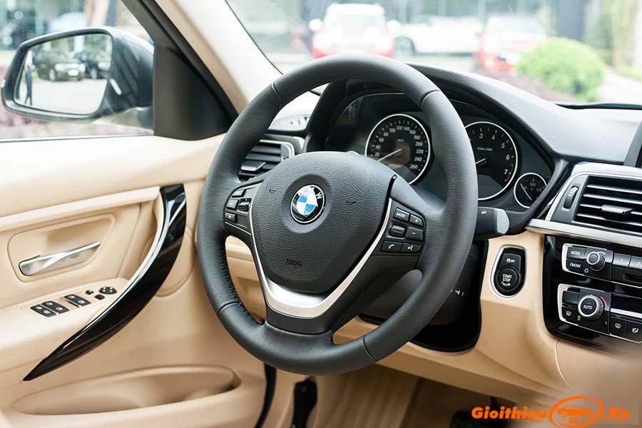 volang-xe-bmw-320i-2019