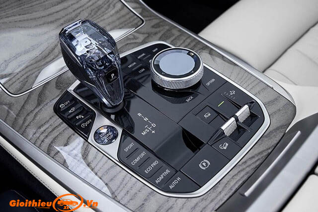 can-so-xe-bmw-x7-2019-2020-gioithieuxe-vn