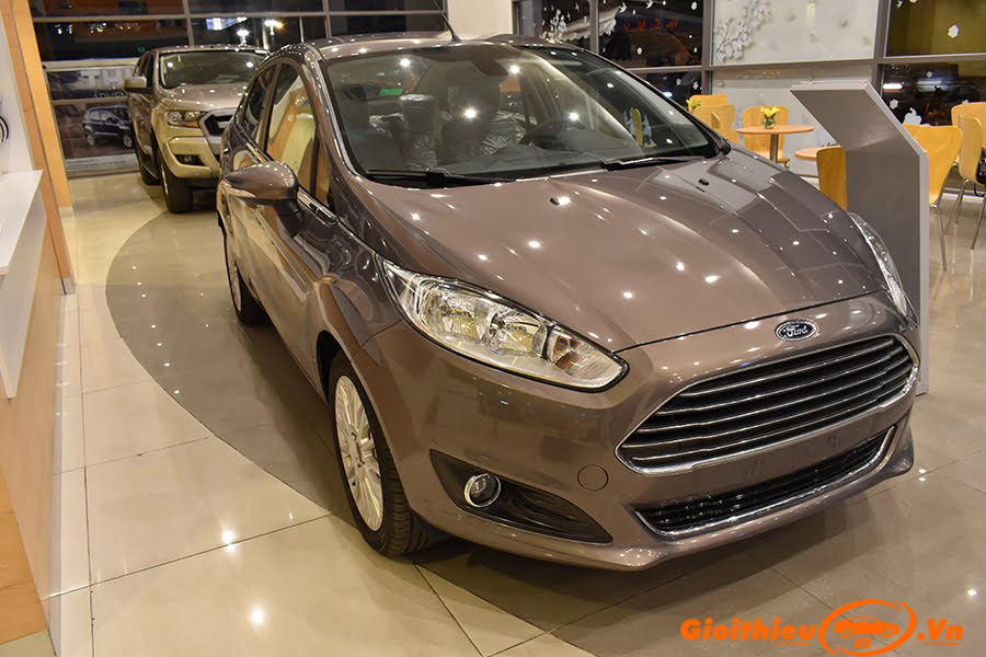 gia-xe-ford-fiesta-15L-at-titanium-sedan-2019-gioithieuxe-vn