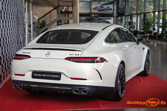 duoi-xe-mercedes-amg-gt-53-4matic-gioithieuxe-vn